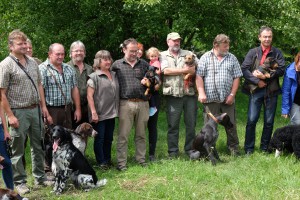 Prüfer und Teilnehmer Grundkurs für Jagdhunde 2019